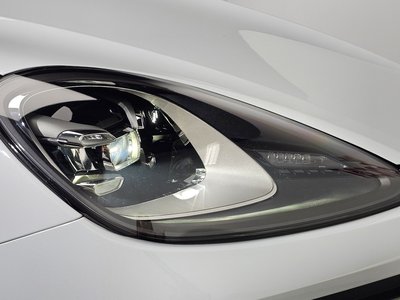 صورة 9 لـ 2023 Porsche CAYENNE