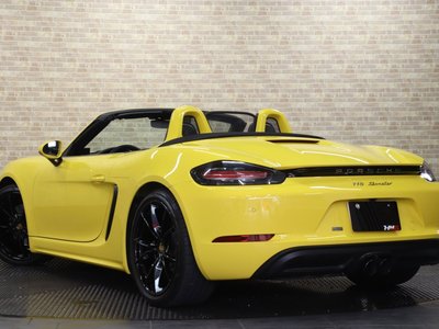 PORSCHE 718 BOXSTER - 9