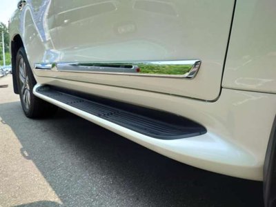 TOYOTA LAND CRUISER 200 - 10