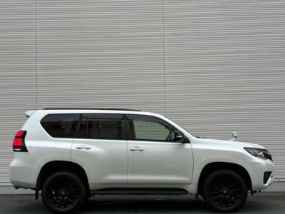 صورة 8 لـ 2021 Toyota LAND CRUISER PRADO