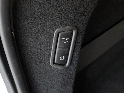 2019 Maserati LEVANTE — миниатюра 32