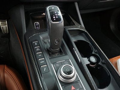 2019 Maserati LEVANTE — миниатюра 12