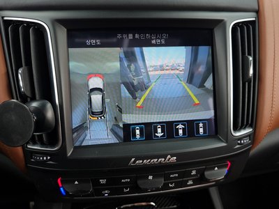 2019 Maserati LEVANTE — миниатюра 22