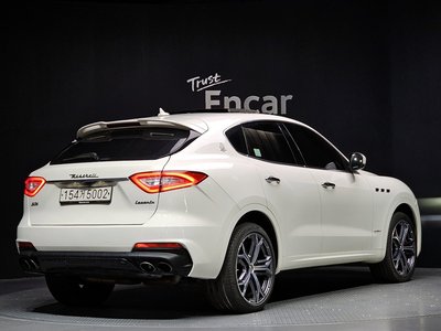 2019 Maserati LEVANTE — фото 4