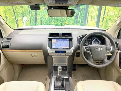 TOYOTA LAND CRUISER PRADO - 2