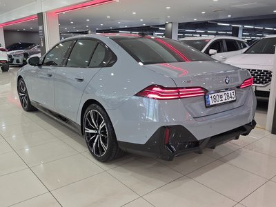 صورة 5 لـ 2025 BMW 5 SERIES