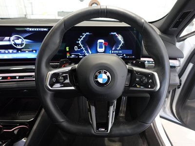صورة مصغرة 21 لـ 2023 BMW 5 SERIES