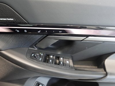 صورة مصغرة 42 لـ 2023 BMW 5 SERIES