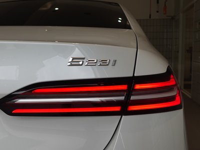 صورة مصغرة 51 لـ 2023 BMW 5 SERIES