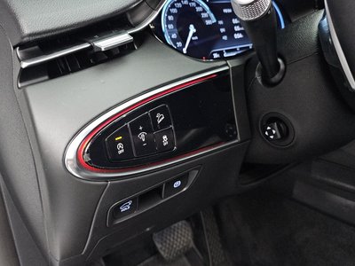 2023 Genesis GV70 — миниатюра 32