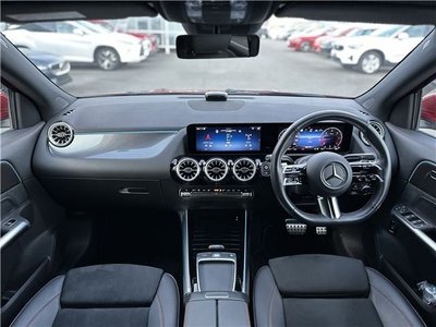 MERCEDES-BENZ GLA - 2