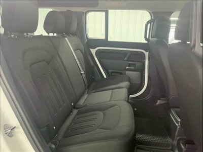 LAND ROVER DEFENDER - 8