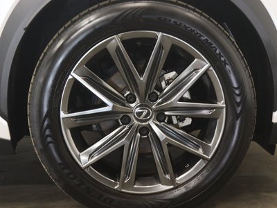صورة مصغرة 39 لـ 2025 Lexus LBX