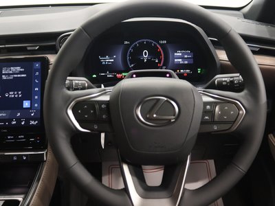 صورة مصغرة 28 لـ 2025 Lexus LBX