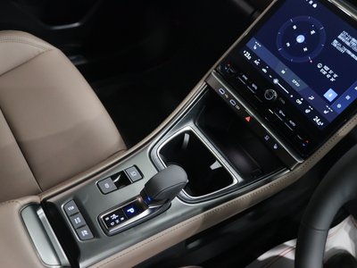 صورة مصغرة 12 لـ 2025 Lexus LBX