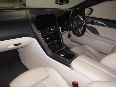 BMW 8 SERIES - 3