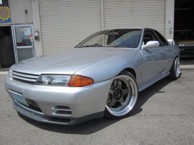 NISSAN SKYLINE GT-R