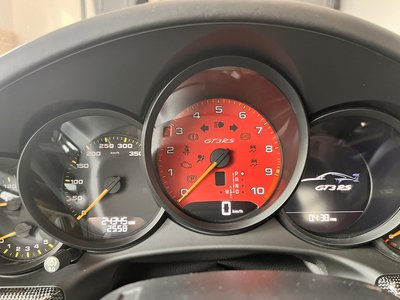 PORSCHE 911 - 9