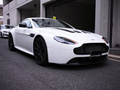 ASTON MARTIN V12 VANTAGE - 2