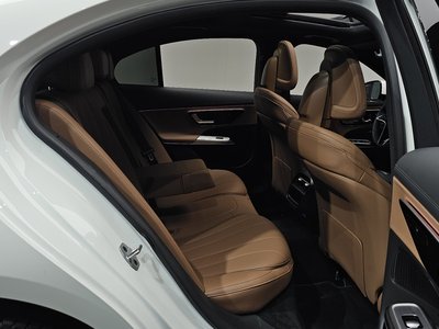 2026 Mercedes-BENZ E-CLASS — миниатюра 11