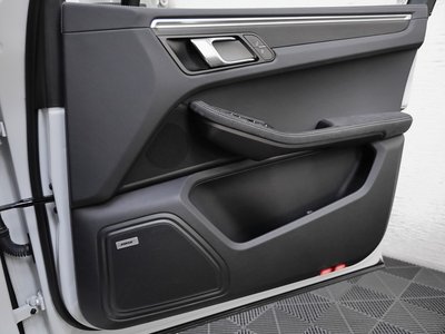 2021 Porsche MACAN 缩略图 49