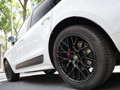 2021 Porsche MACAN 缩略图 18