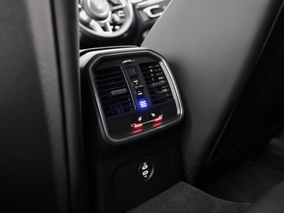 2021 Porsche MACAN 缩略图 48