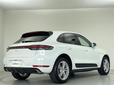 2019 Porsche MACAN thumbnail 22
