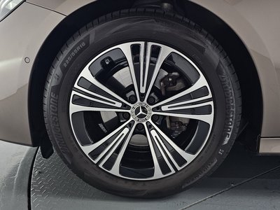 MERCEDES-BENZ E-CLASS - 6