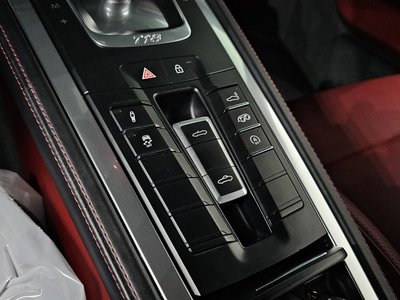 صورة مصغرة 20 لـ 2019 Porsche 718