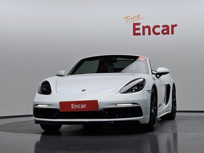 2019 Porsche 718 photo 2