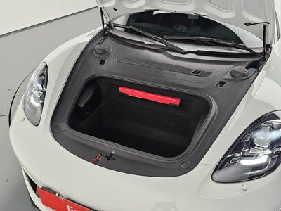 2019 Porsche 718 photo 7
