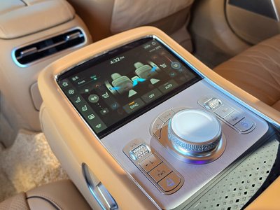 2023 Genesis G90 (RS4) thumbnail 16