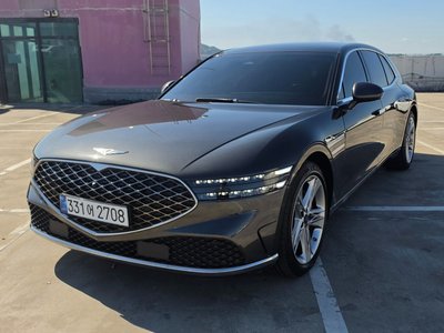 صورة 1 لـ 2023 Genesis G90 (RS4)