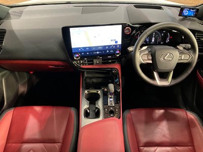 صورة 2 لـ 2023 Lexus NX