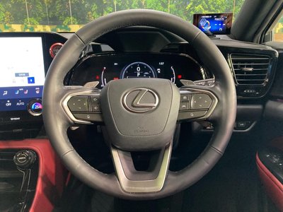 صورة 8 لـ 2023 Lexus NX