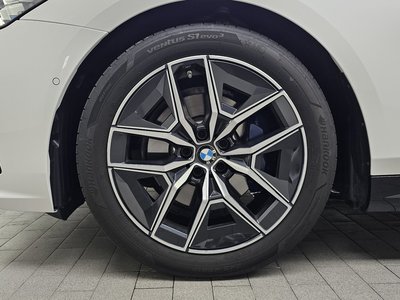 BMW 5 SERIES - 6