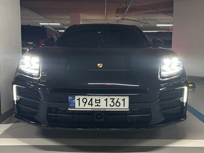 PORSCHE PANAMERA