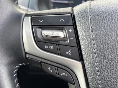 TOYOTA LAND CRUISER PRADO - 8