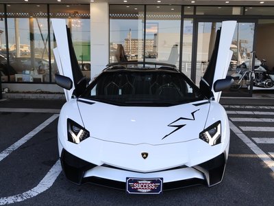 LAMBORGHINI AVENTADOR ROADSTER - 6