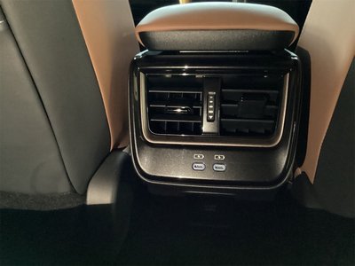 2023 Toyota CROWN SPORT thumbnail 33