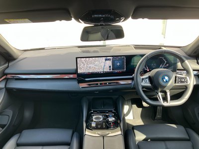 BMW I5 TOURING - 10