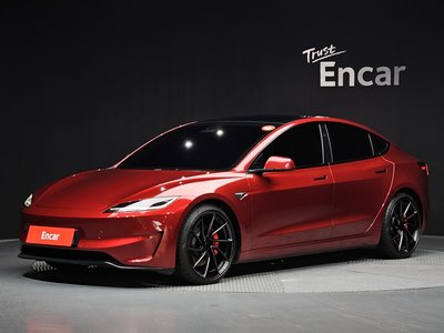 TESLA MODEL 3 - 1