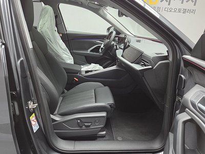 2025 AUDI Q5 缩略图 13