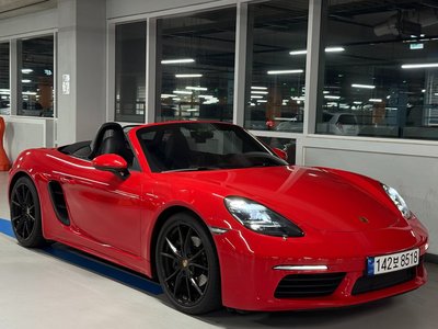 PORSCHE 718 BOXSTER