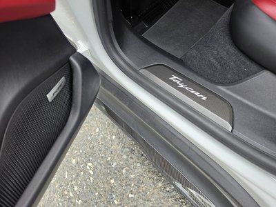 صورة مصغرة 13 لـ 2021 Porsche TAYCAN