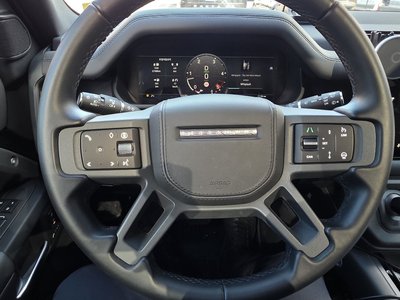 LAND ROVER DEFENDER - 2