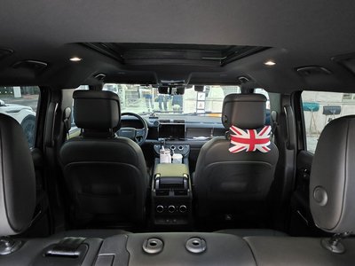 LAND ROVER DEFENDER - 3