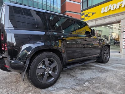 LAND ROVER DEFENDER - 9