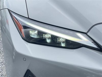 2023 Lexus IS 缩略图 16